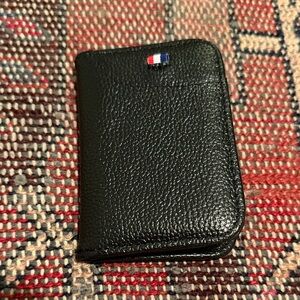 Elegant Black Faux Leather Card Holder